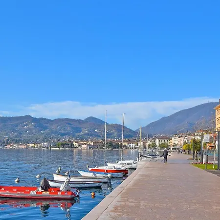 2 Bedroom Lovely In Puegnago Sul Garda *